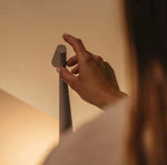 Elegante Drahtlose LED-Tischlampe im Skandinavischen Stil