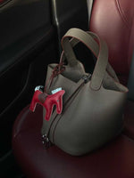 Stilvolle Handtasche aus veganem Leder für jeden Moment