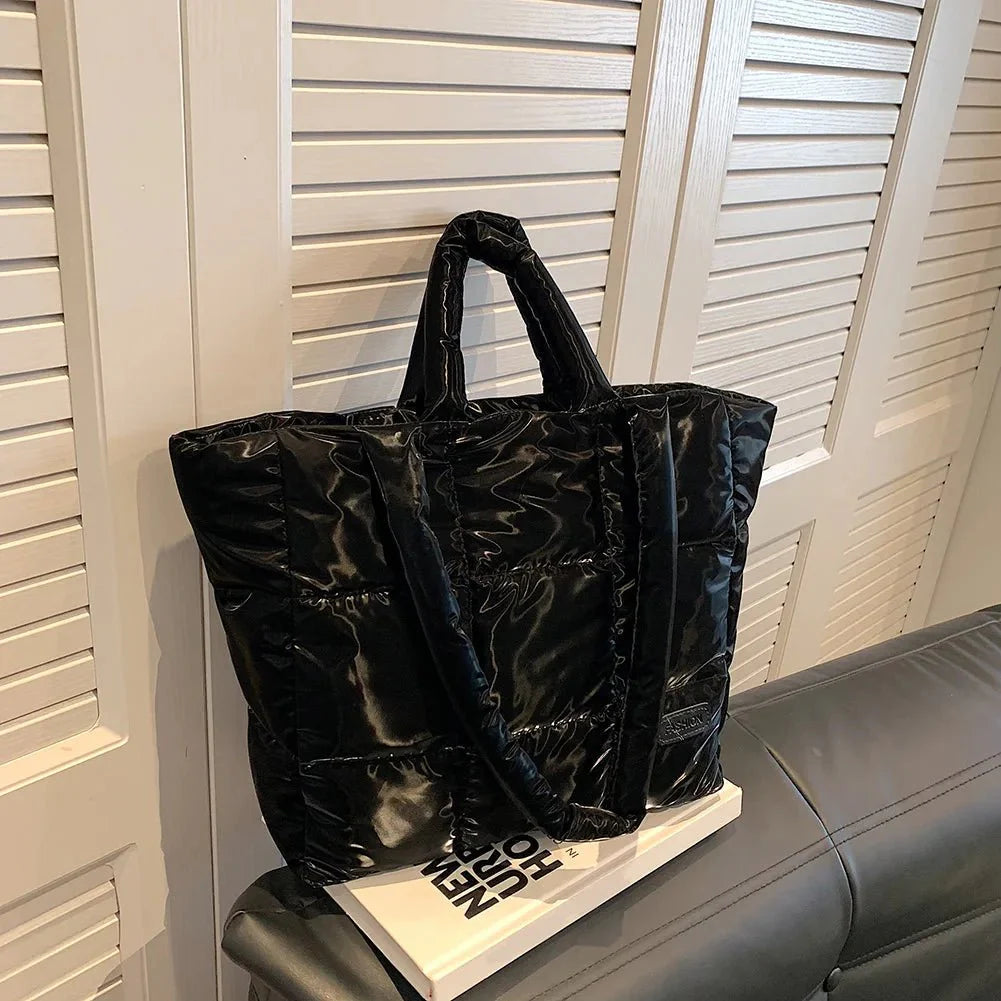 Elegante Gesteppte Tasche mit Vielseitigem Stauraum