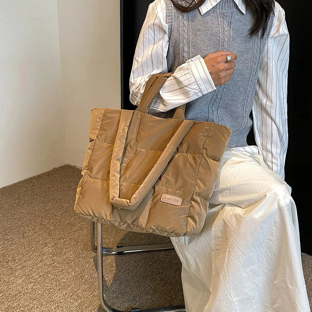 Elegante Gesteppte Tasche mit Vielseitigem Stauraum