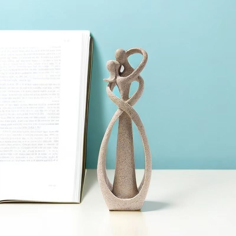 Stilvolle Abstrakte Kunststatue - Ausdruck Zeitloser Zuneigung