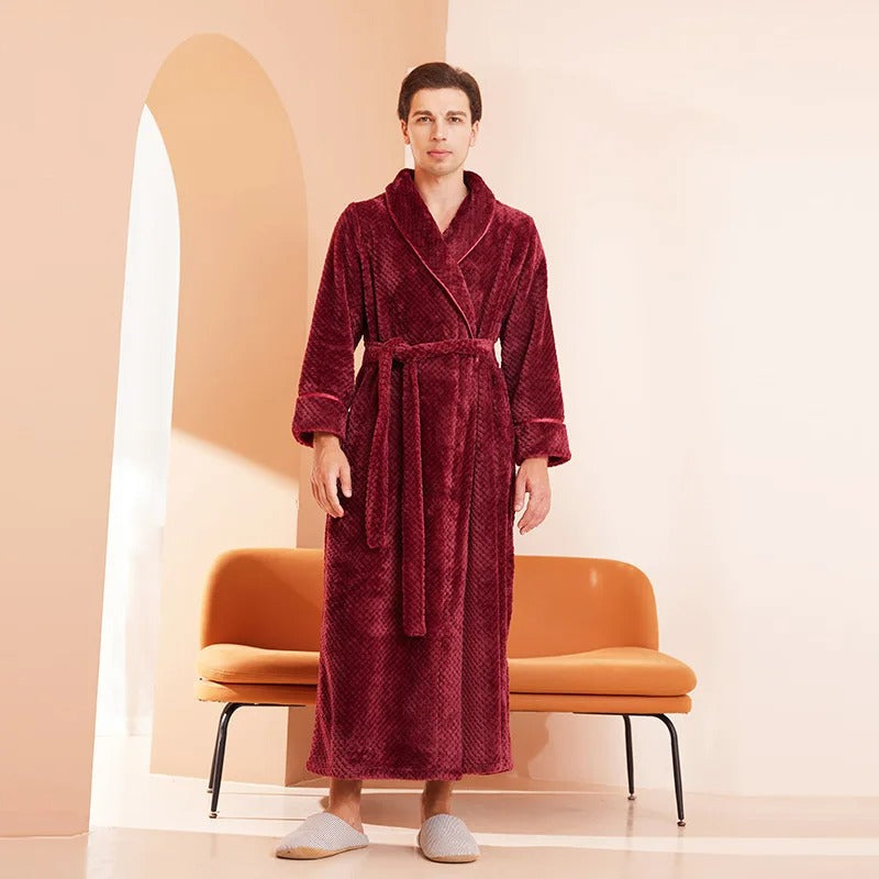 Elegant Bathrobes and Pajamas for Couples – Cozy Winter Fashion