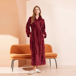 Elegant Bathrobes and Pajamas for Couples – Cozy Winter Fashion