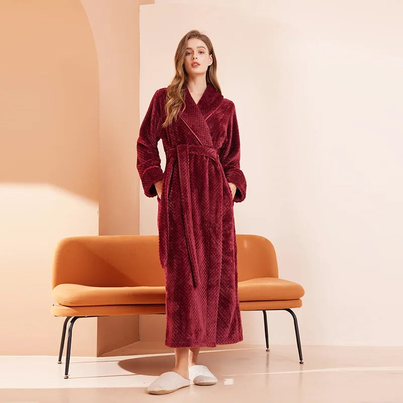 Elegant Bathrobes and Pajamas for Couples – Cozy Winter Fashion