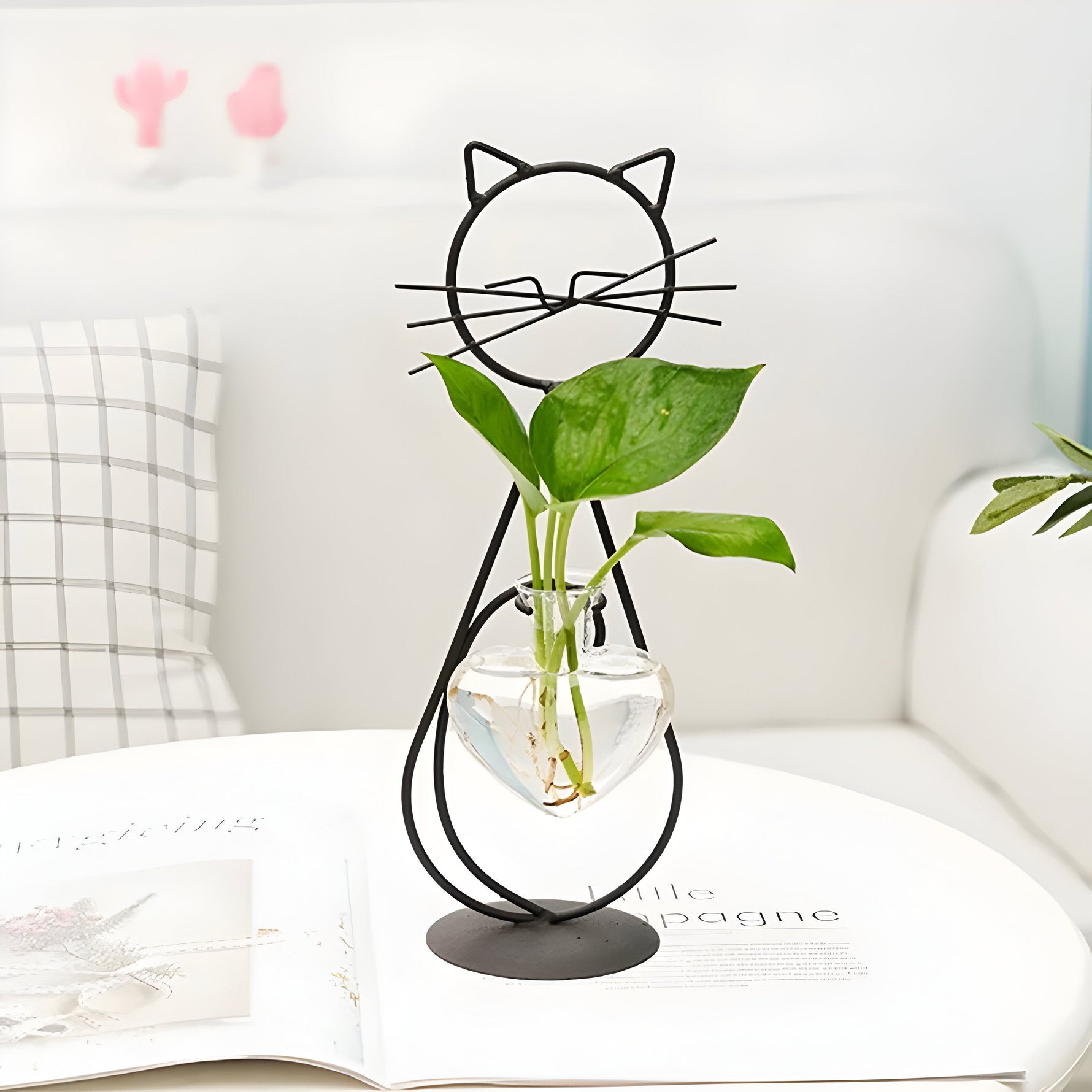 Elegante Herzvase mit Katzenhalter - Hydroponisches Glasdesign