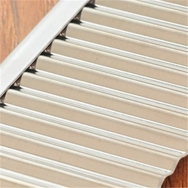 Crinkle Cutter for Vegetables – Stainless Steel Knife for Creative Kitchen Cuts