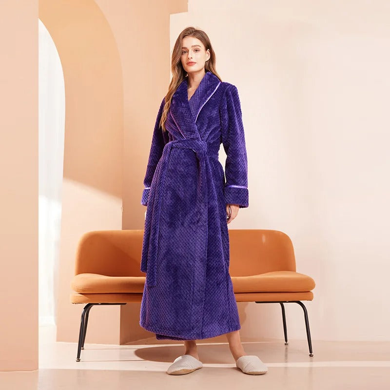 Elegant Bathrobes and Pajamas for Couples – Cozy Winter Fashion