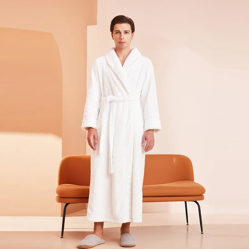 Elegant Bathrobes and Pajamas for Couples – Cozy Winter Fashion