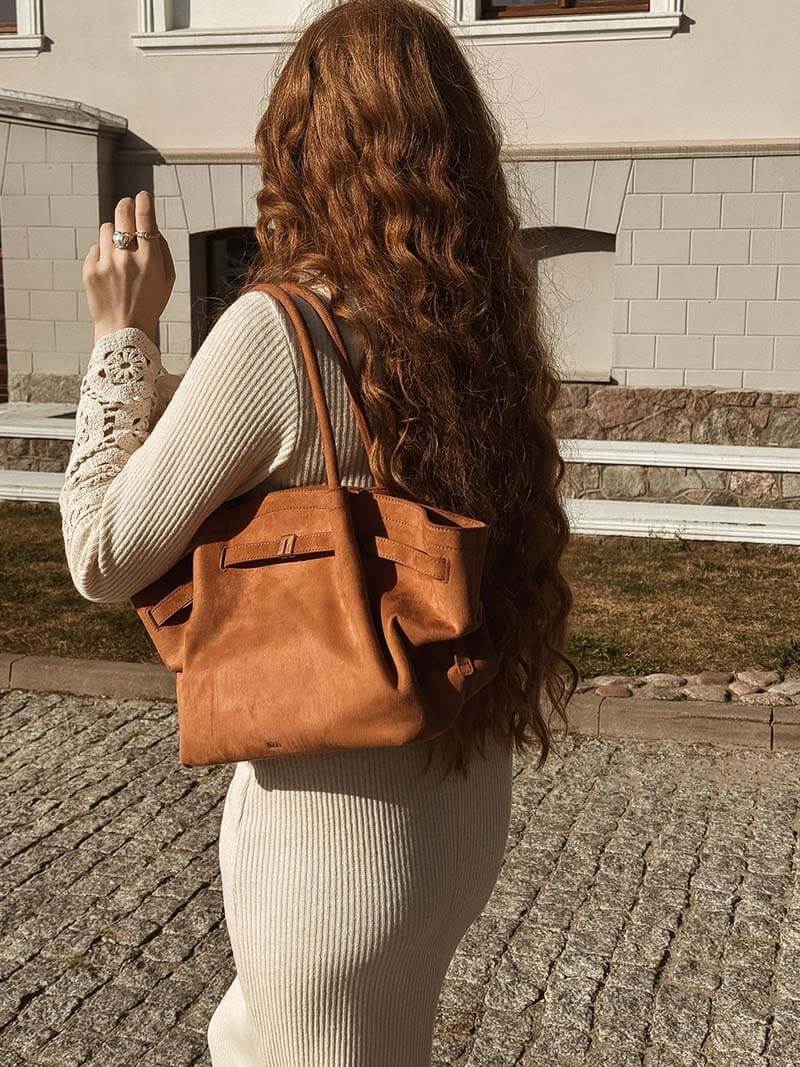 Elegante Wildlederhandtasche für jeden Anlass