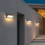 Wetterfeste LED-Wandlampe mit Bewegungssensor für den Außenbereich