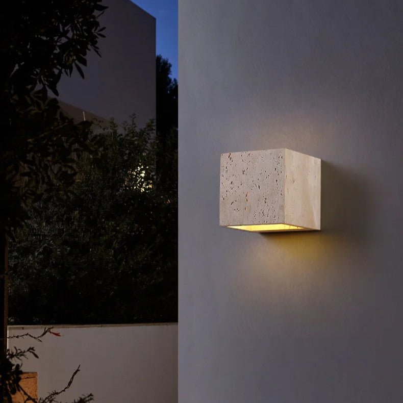 Natura - Stilvolle Wandleuchte aus Travertin mit Warmem LED-Licht