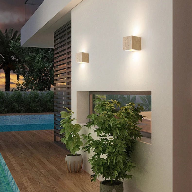 Natura - Stilvolle Wandleuchte aus Travertin mit Warmem LED-Licht