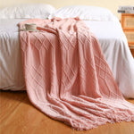 Wärme und Stil: Gemütliche Strickdecke für Ihr Zuhause
