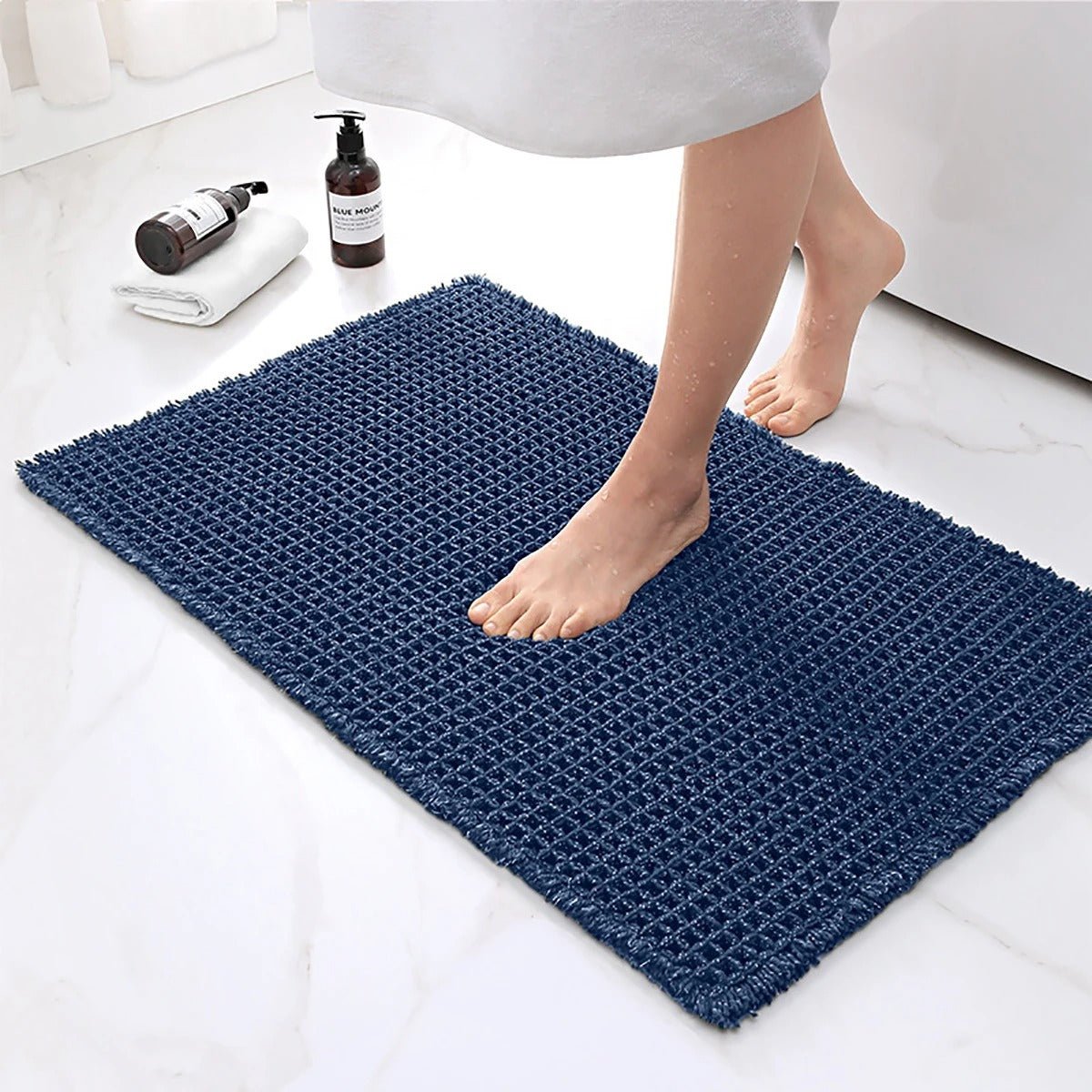 Elegante Badezimmermatte mit rutschfester Unterlage und Waffeldesign