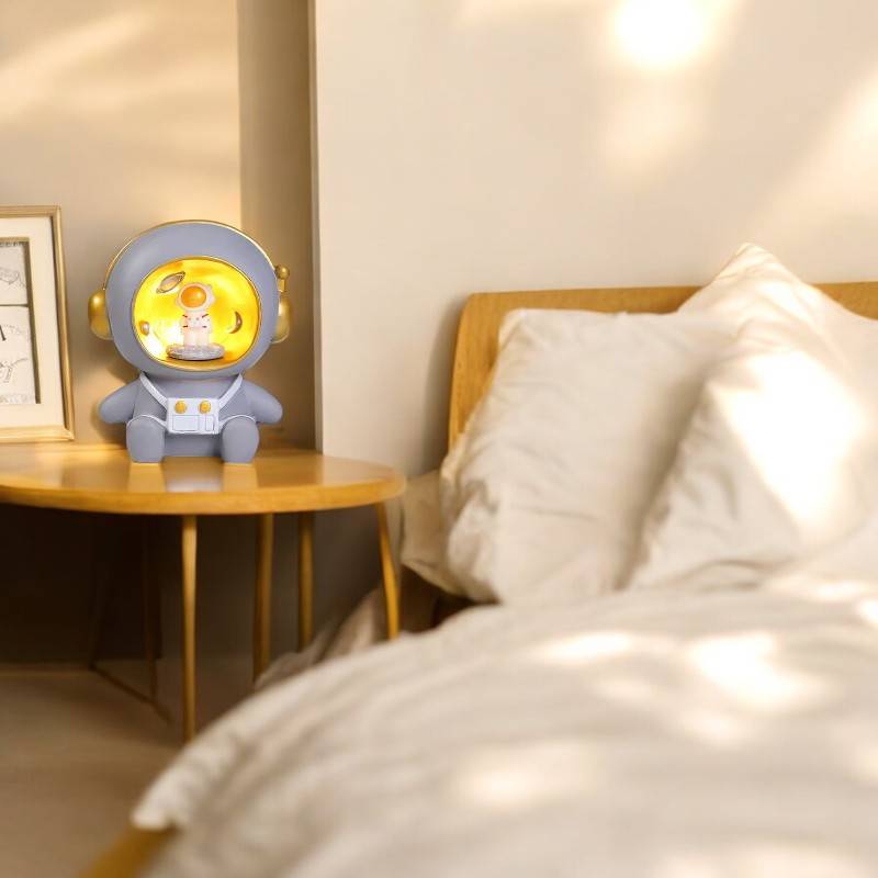 2-in-1 Astronauten-Spardose und Nachtlampe für Kinder