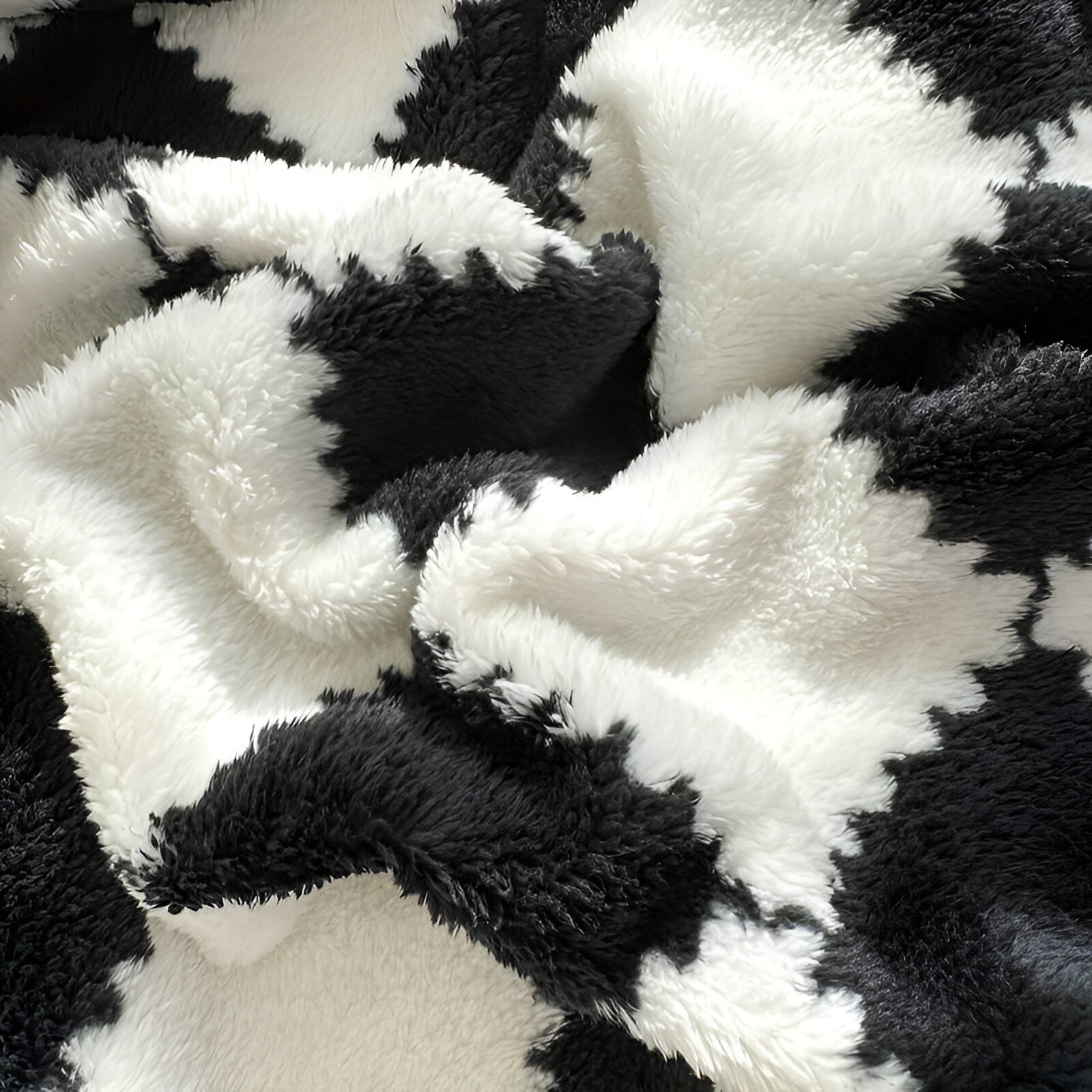 Farbenfrohe Fleece-Decke für ultimativen Komfort