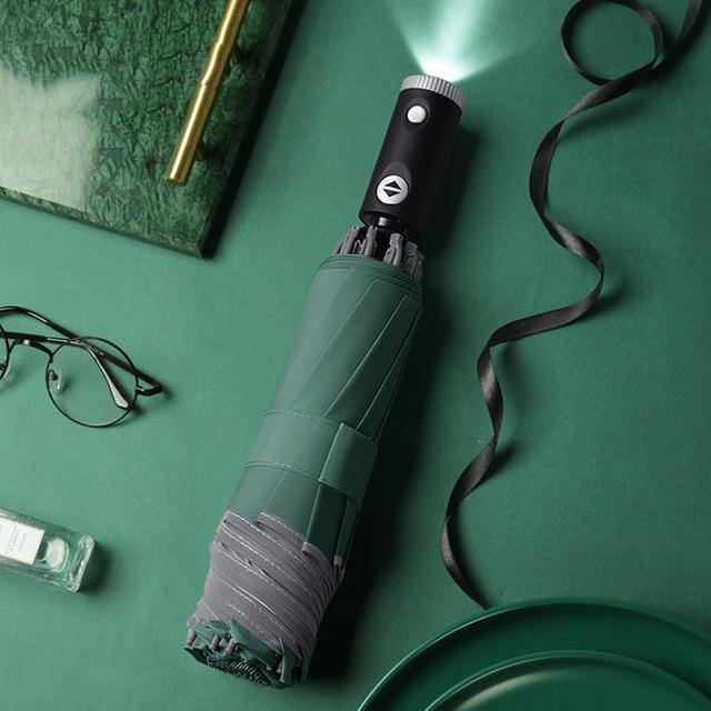Wetterfester LED-Regenschirm mit reflektierenden Details und umgekehrtem Design