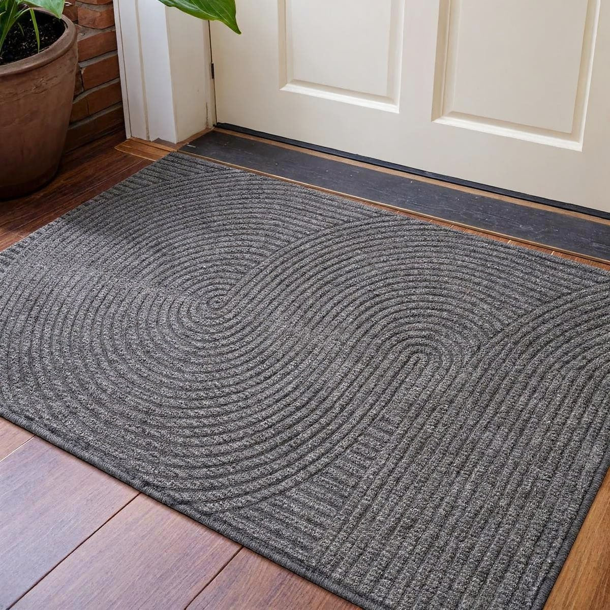 Durable Polyester Doormat for Indoor and Outdoor Use