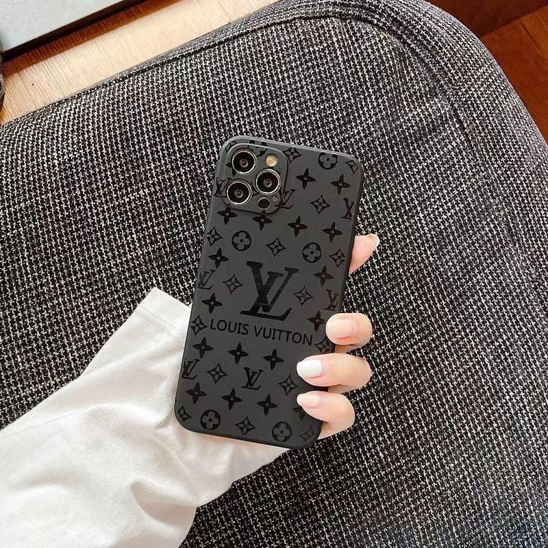 Elegant and robust protective case for iPhone