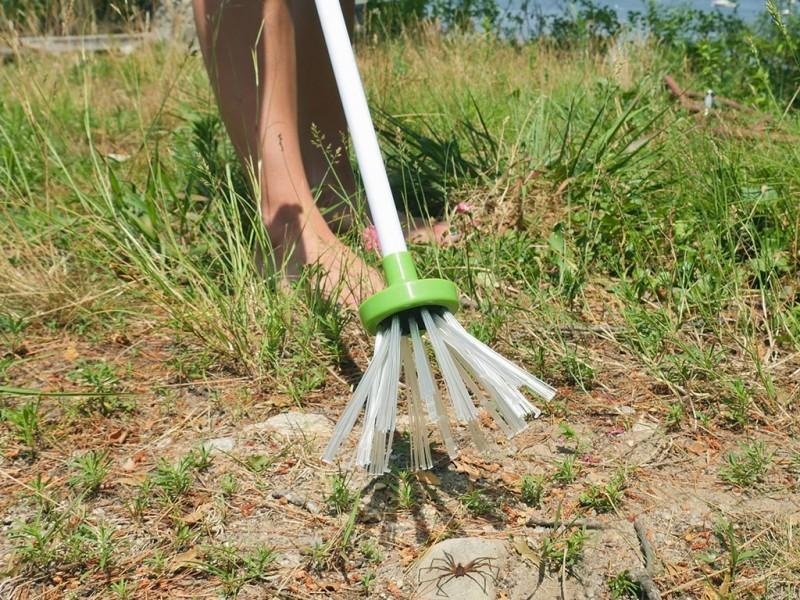 Insektenfänger - Menschlicher Insektenfange-Stick
