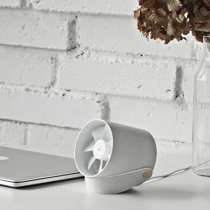 Ultrasonic Mini Fan – Portable and Quiet