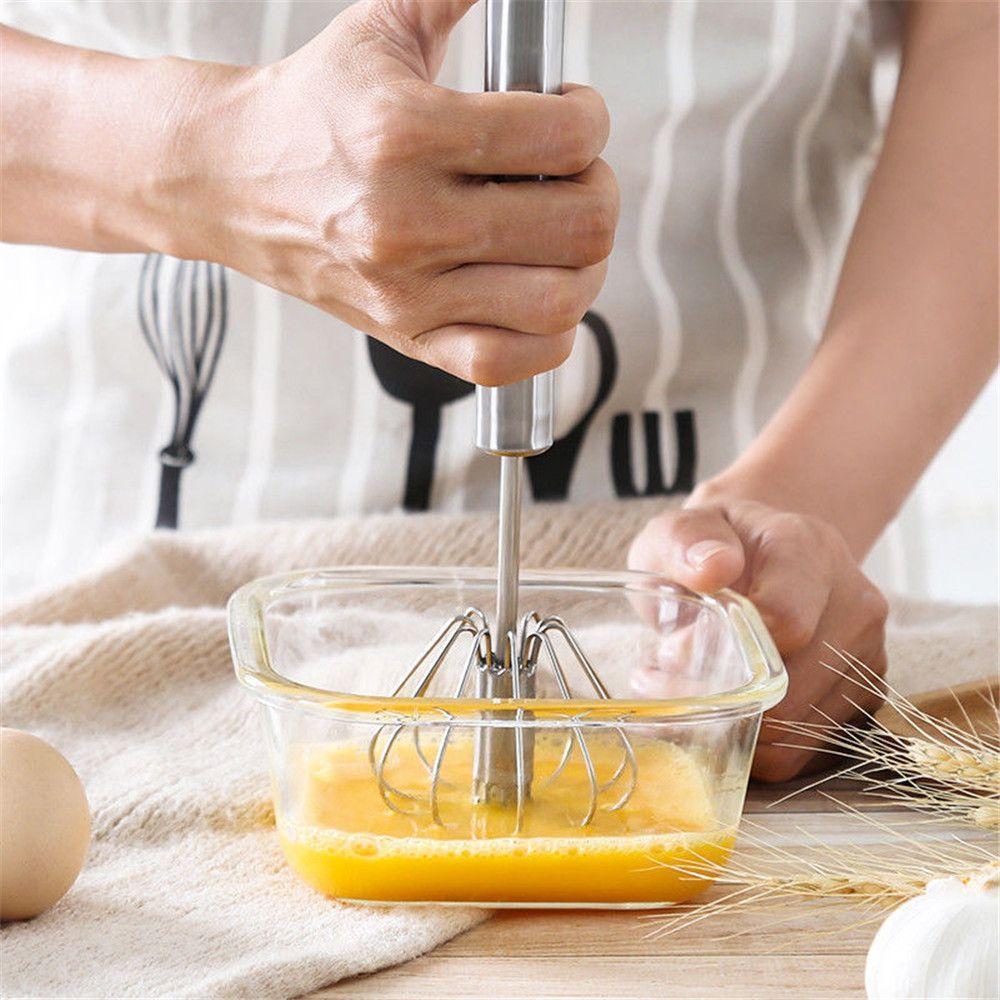 Practical hand brush for easy preparation