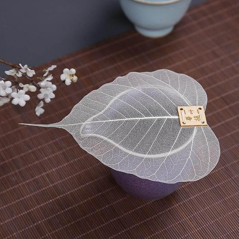 2 creative tea infusers made from Bodhi leaves