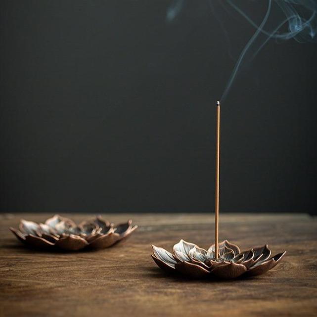 Eleganter Räuchergefäß aus Messing | AromaLuxe
