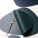 Square placemats in 10 colors