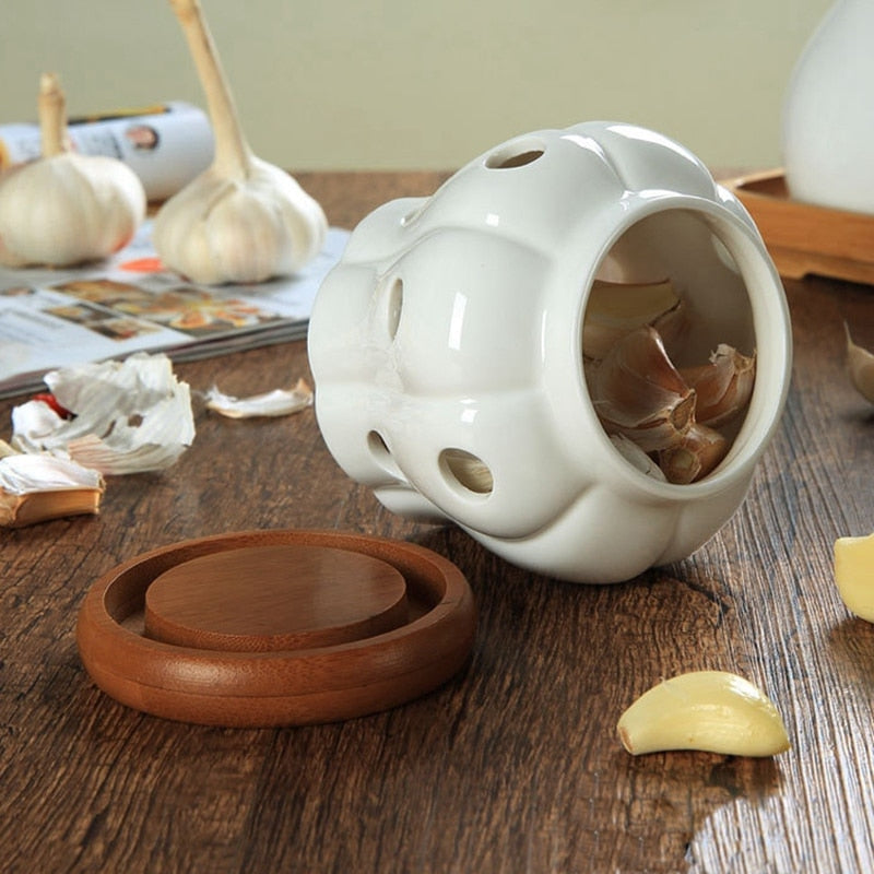 Creative Ceramic Storage Jar with Bamboo Lid
