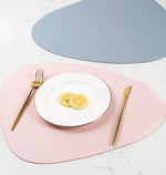 Square placemats in 10 colors