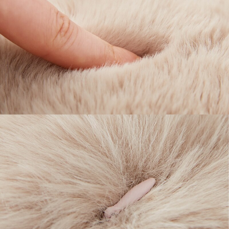Round short-pile faux fur cushion