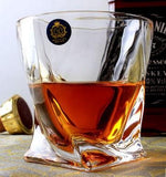 Whiskey- und Weingläser im Churchill-Stil
