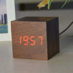 Elegante Würfel-Digitaluhr – Stilvolles Holzuhrwerk für Zuhause & Büro