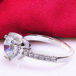 Heart ring made of silver-plated material with crystal decoration