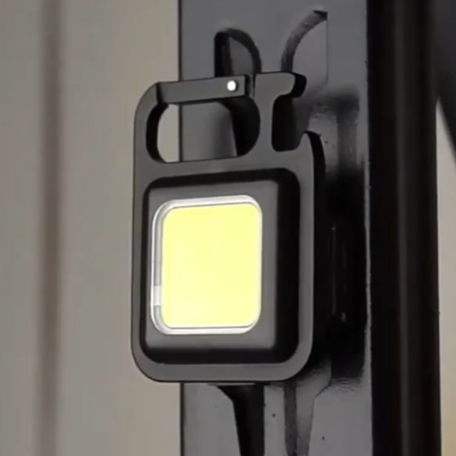 Practical clip light for every use