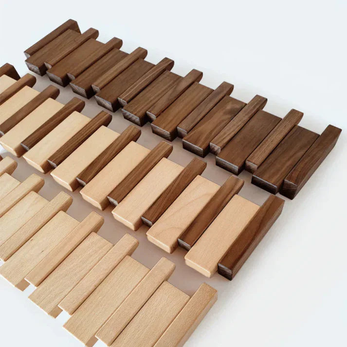 Eleganter Holzbekleidungshalter – Stilvolle Wandhaken für jeden Flur