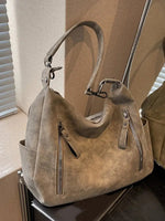 Elegante Schultertasche aus hochwertigem Wildleder für moderne Frauen