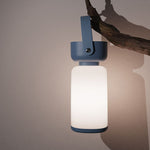 Elegante, tragbare LED-Außenlampe – Wetterfest und Mobil