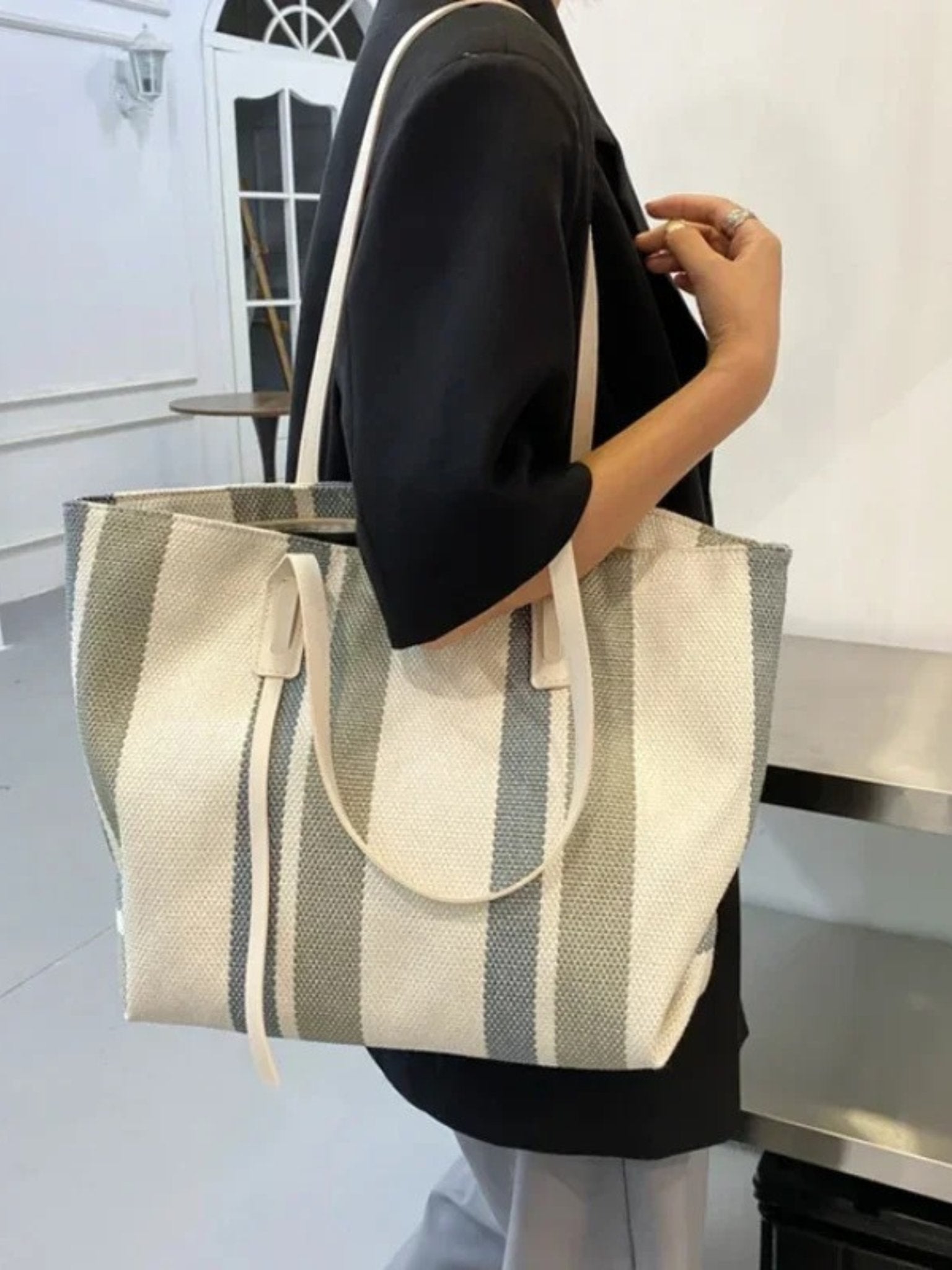 Moderne Streifen-Canvas-Tasche für jeden Anlass