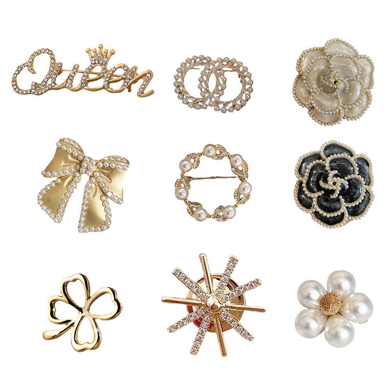 Amherst Brooch