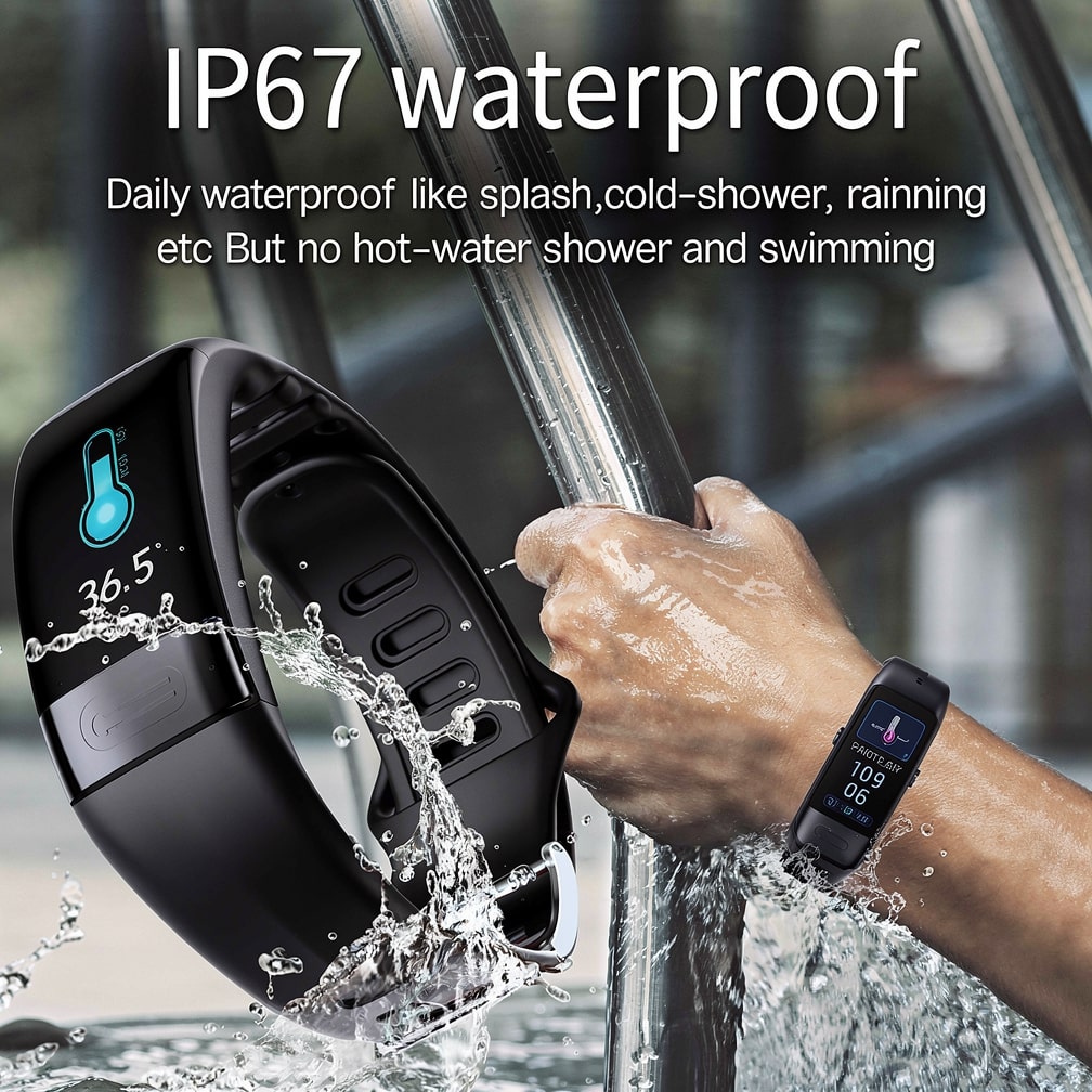 Smart fitness watch with heart rate and blood pressure measurement