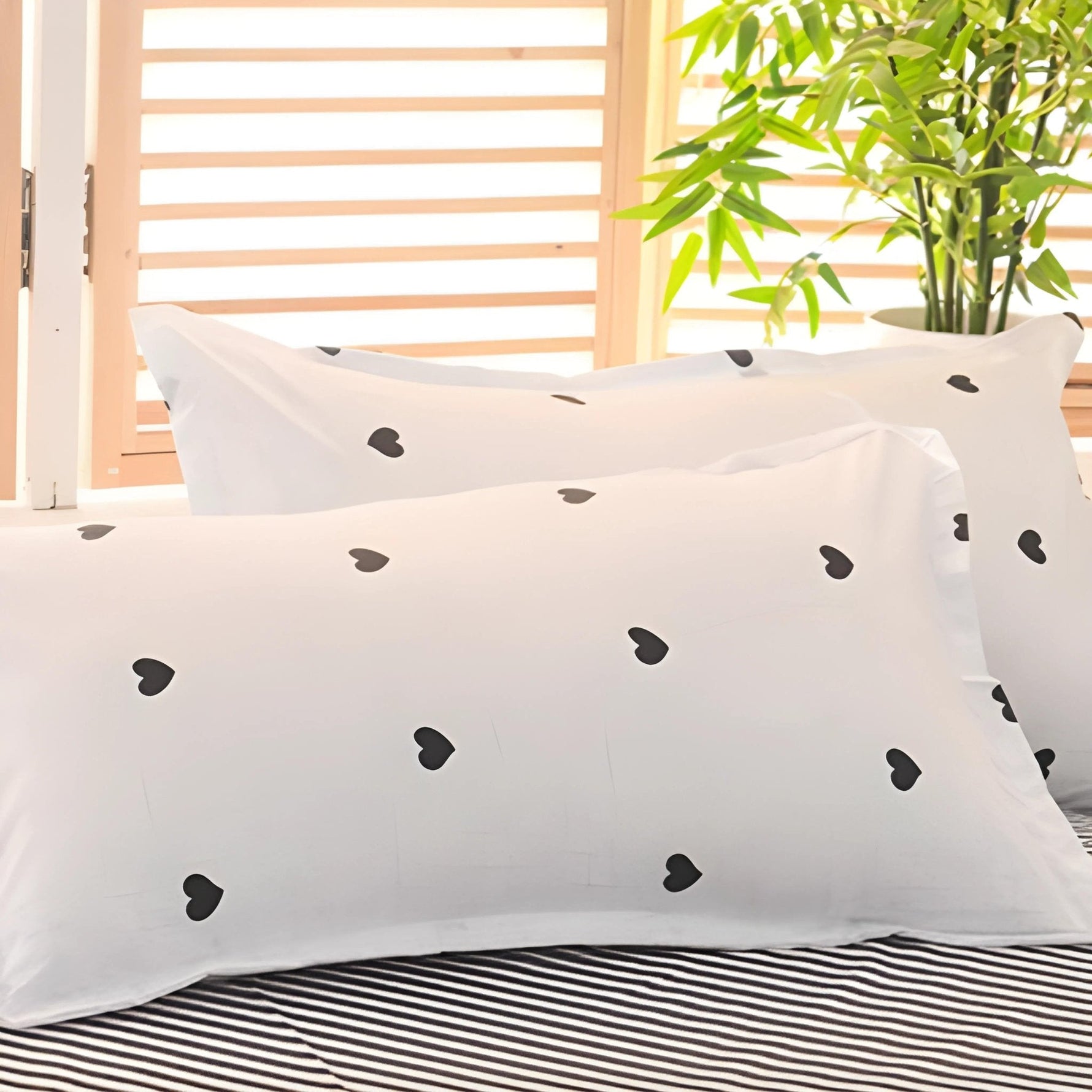 Stilvolles Duvet-Cover-Set für romantische Nächte - Herzdesign