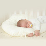 Hygienisches Kuschelkissen für sicheren Babyschlaf