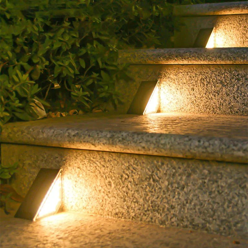 Stilvolle LED-Beleuchtung für Treppen im Außenbereich