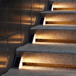 Stilvolle LED-Beleuchtung für Treppen im Außenbereich