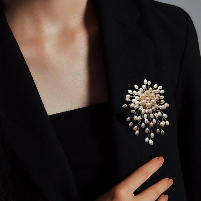 Elegant Pearl Brooch for Women – Handmade Jewelry Piece