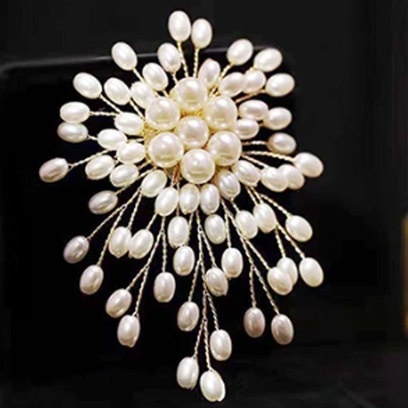 Elegant Pearl Brooch for Women – Handmade Jewelry Piece