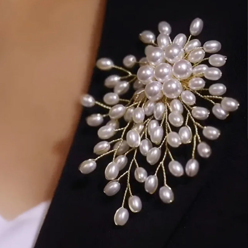 Elegant Pearl Brooch for Women – Handmade Jewelry Piece