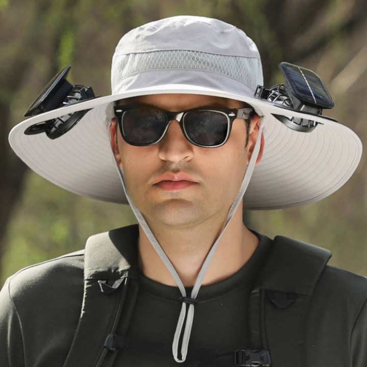 Sun Protection Cap with Integrated Fan and UV Protection
